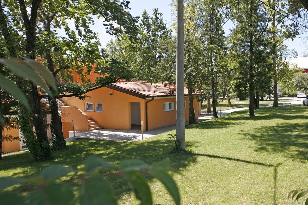 Garni Hotel Siesta 新戈里察 外观 照片