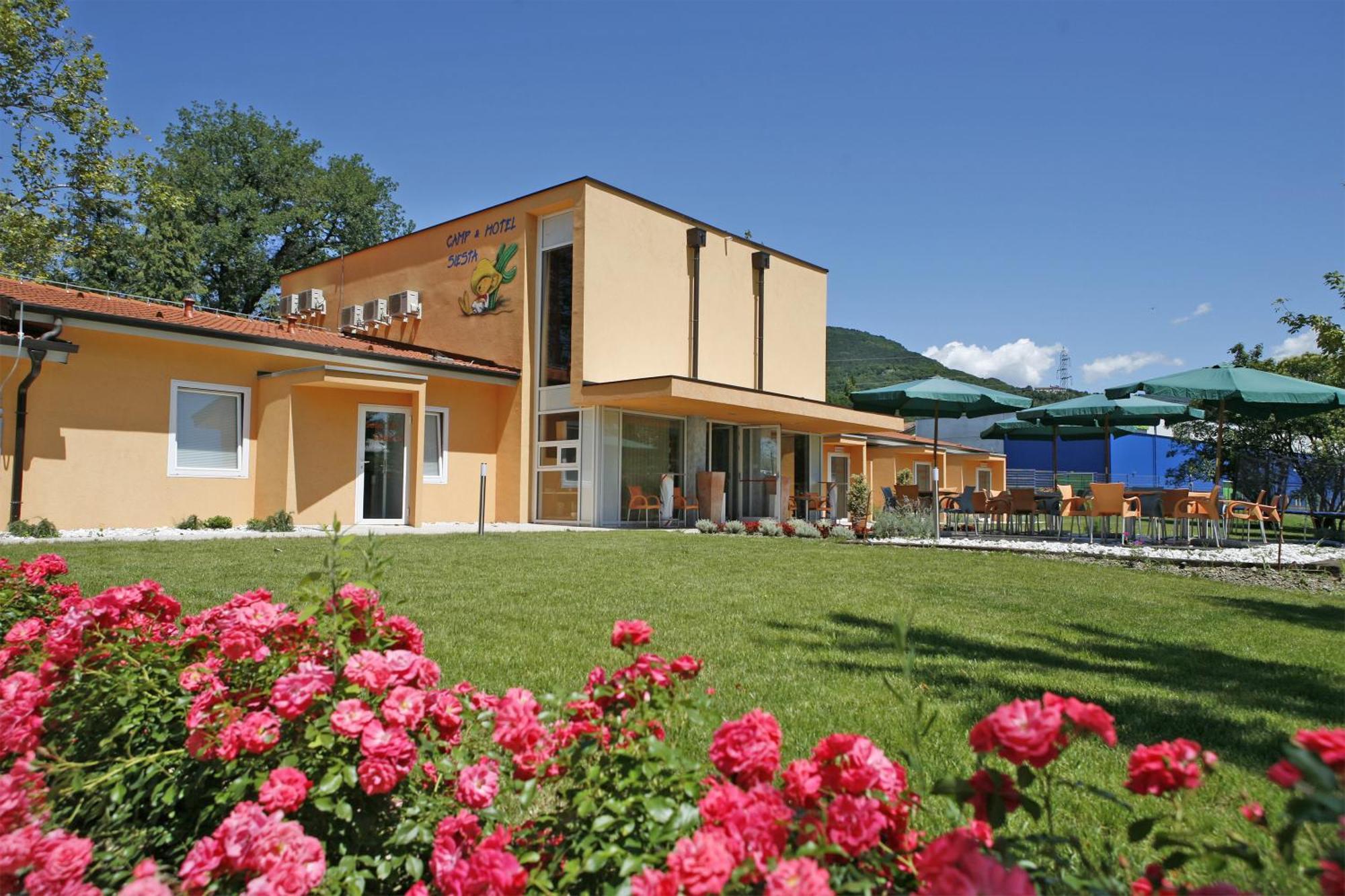 Garni Hotel Siesta 新戈里察 外观 照片