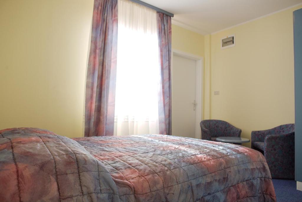 Garni Hotel Siesta 新戈里察 客房 照片